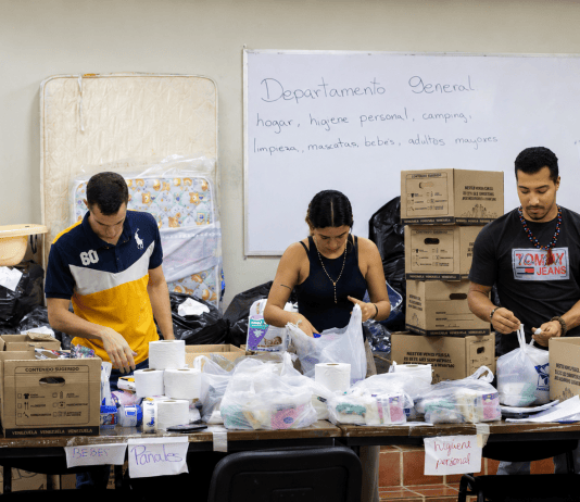 UNIMET moviliza a más de mil voluntarios pararescate, atención y ayuda tras los sismos