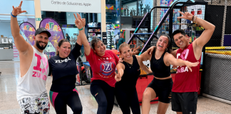 Equipo de instructores de Zumba Portuguesa durante la promoción de la masterclass gratuita para recolectar donativos para afectados por terremotos en Venezuela
