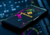 bStocks de Binance y acciones tokenizadas en un teléfono inteligente