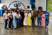 Periodistas homenajeados por el CNP Portuguesa durante acto de reconocimiento a su trayectoria profesional