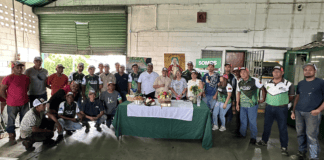 Trabajadores de M&D Proyectos e Ingeniería durante la celebración de sus 16 años en Araure, Portuguesa