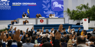 Asamblea Nacional aprueba la nueva Ley de Arrendamiento de Viviendas en Venezuela durante sesión parlamentaria.