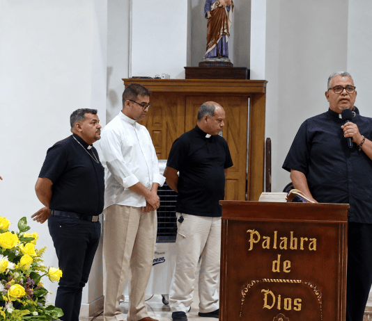 Sacerdotes de la Diócesis de La Guaira visitaron la parroquia Sagrario Catedral Sacerdotes durante una visita a una iglesia de Acarigua