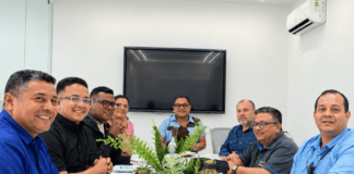 Directivos de la CCIAA y representantes del Concejo Municipal de Páez durante la mesa de trabajo sobre ordenanzas para el sector productivo.