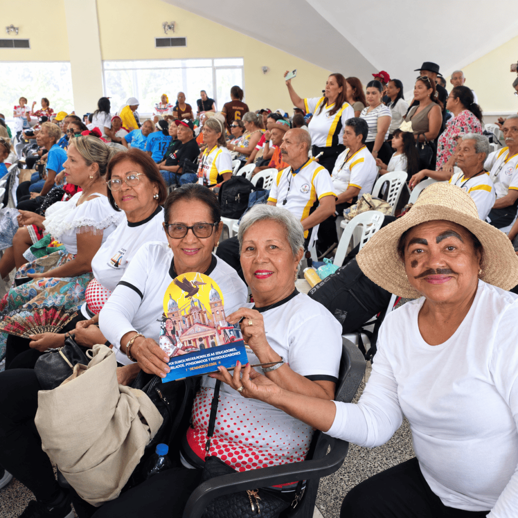 Mujeres de la delegación de Portuguesa durante los Juegos invitacionales de Educadores Jubilados en Maracaibo