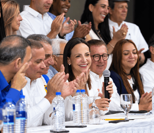 Los siete intentos de María Corina Machado para regresar a Venezuela María Corina Machado durante una conferencia de prensa en Panamá