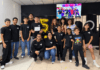Alumnos, instructores y directiva del Centro Artístico Bohemia durante su quinto aniversario